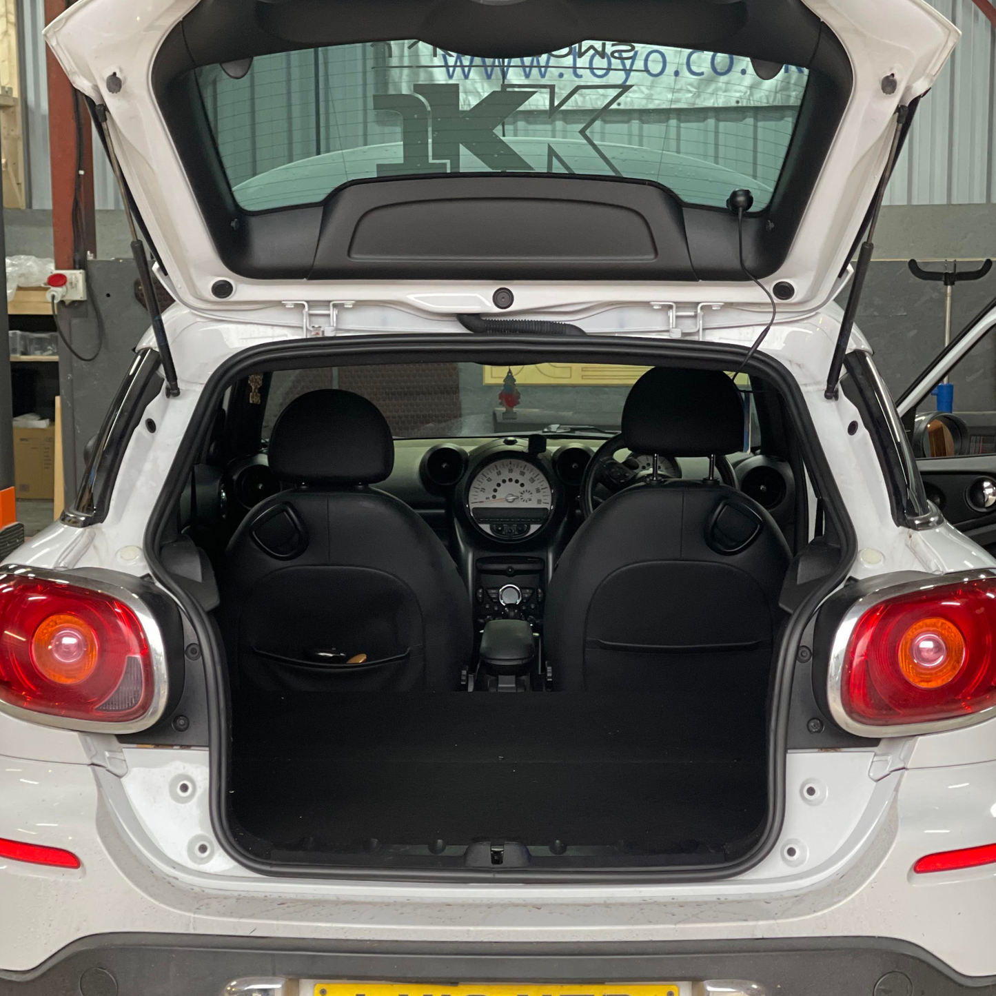 Mini Paceman Cooper S R61 Rear seat delete