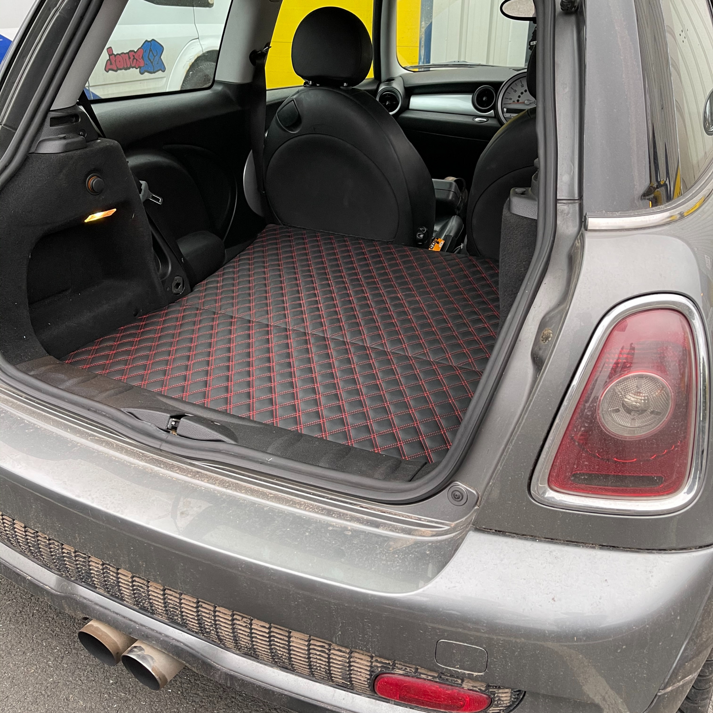 Mini Cooper S R56 Rear seat delete