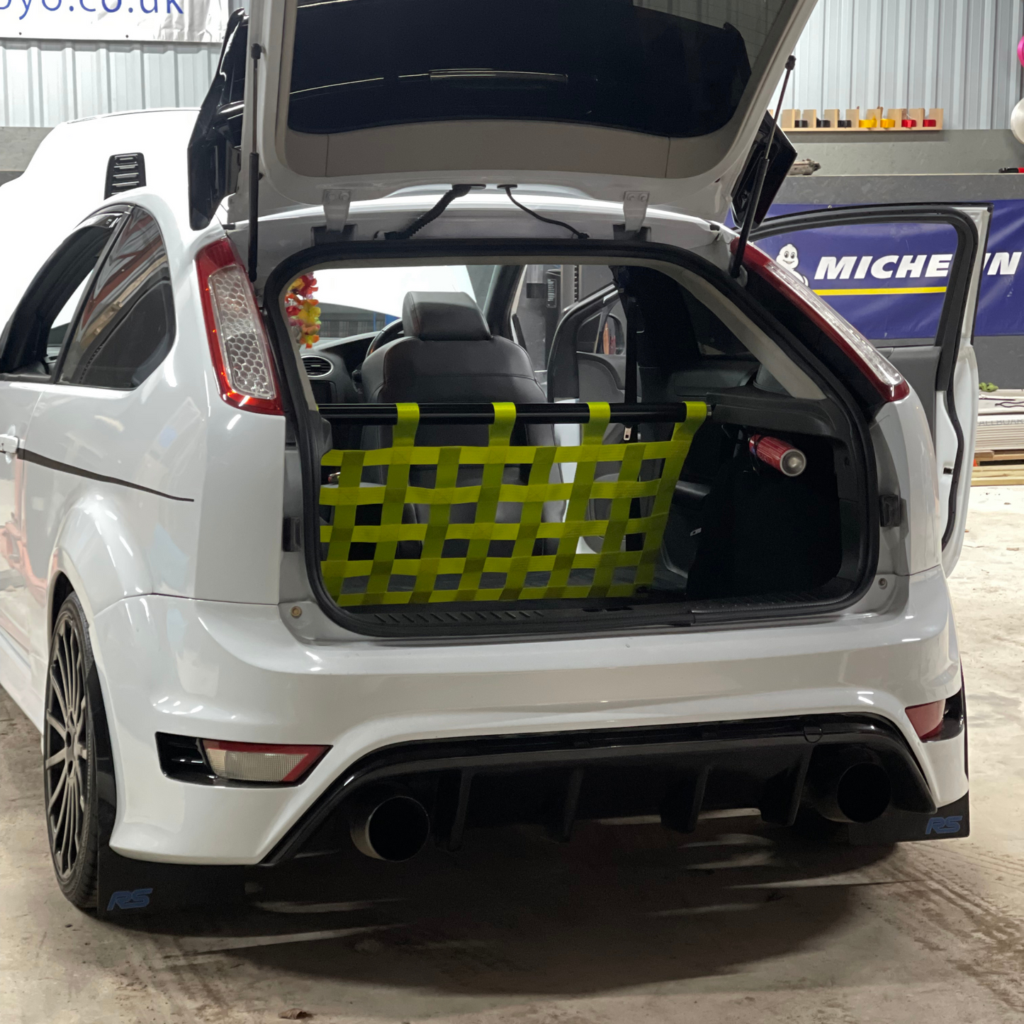 Ford Focus Mk2 ST 225 RS Strut bar and Cargo net